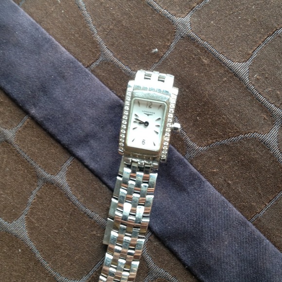 Genuine Longines w pave diamonds watch - Picture 3 of 4