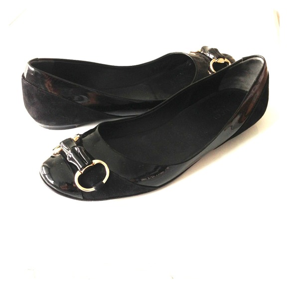 Elegant Gucci flats. Perfect for work or night out