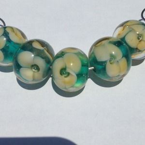 Lampwork Glass Beads Handmade by: Melkysweet