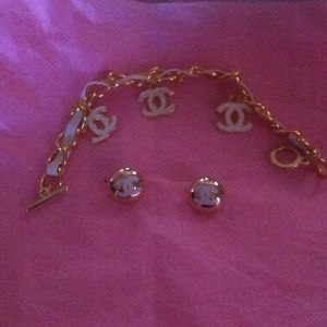 Fashion CC earrings and bracelet