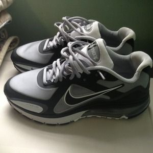 new nike air max 💢hold for @brannigan14288 💢