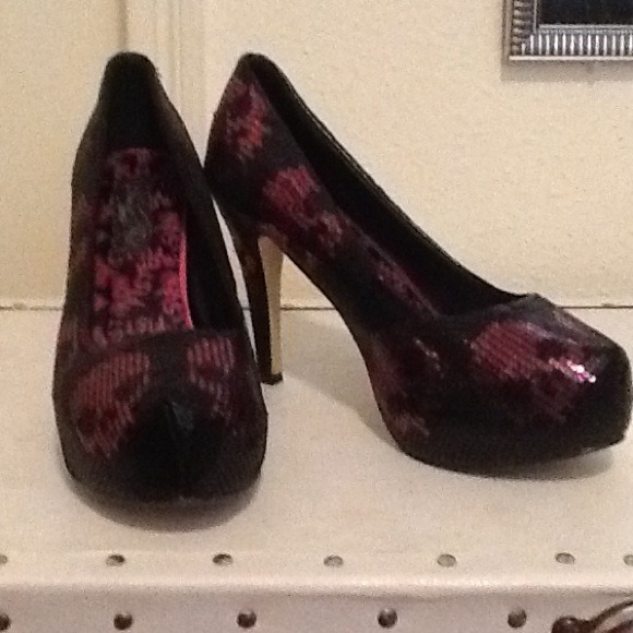 Torrid skull pumps!! - Picture 2 of 3