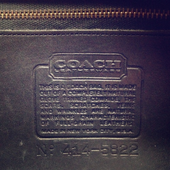 Coach Handbags - Vintage Coach Shoulder Bag