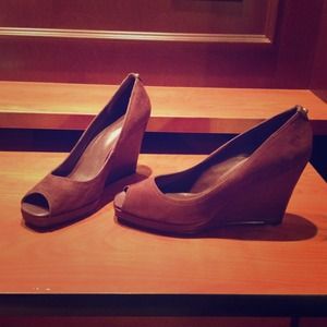 Size 6 Banana Republic wedges.