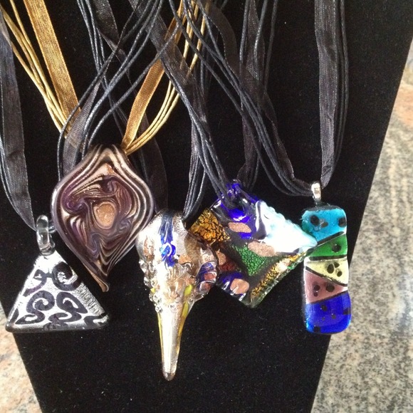 Willing to bundle some or all necklaces - Picture 1 of 1
