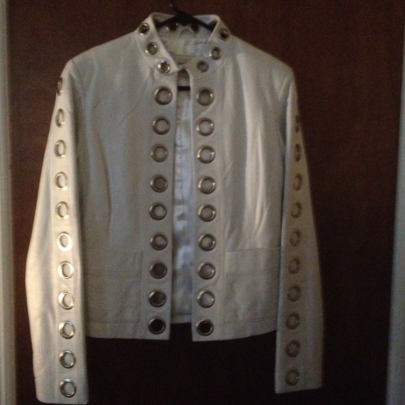 Brand new white leather jacket. - Picture 1 of 2