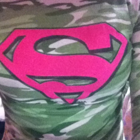 Green camouflage long sleeve shirt. Superwoman. - Picture 2 of 4