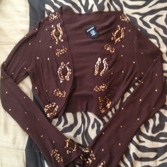Cropped Sweater Jacket! - Picture 2 of 4