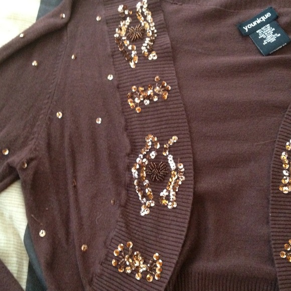 Cropped Sweater Jacket! - Picture 3 of 4