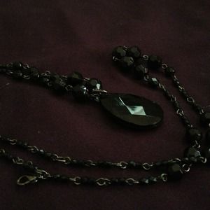 Black pendant necklace!