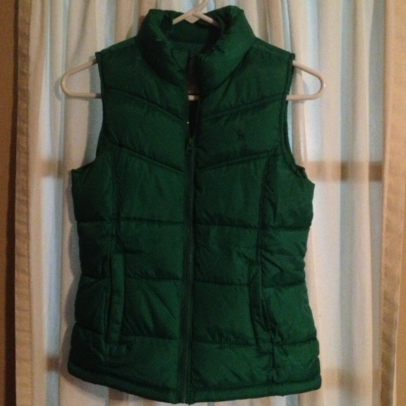 Green Old Navy Puffer Vest
