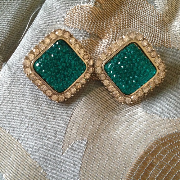 Earring