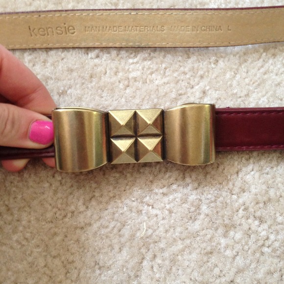 Kensie maroon Belt - Picture 2 of 3
