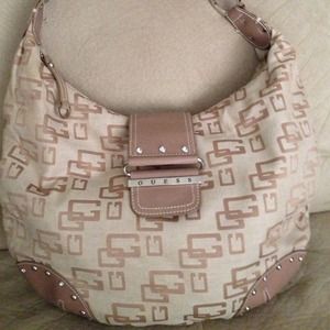 Guess handbag- tan
