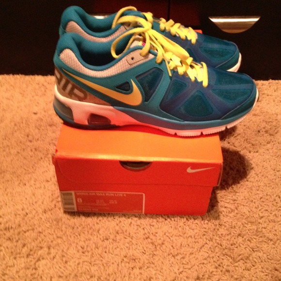 ❌Sold❌Nike Air Max run lite 4