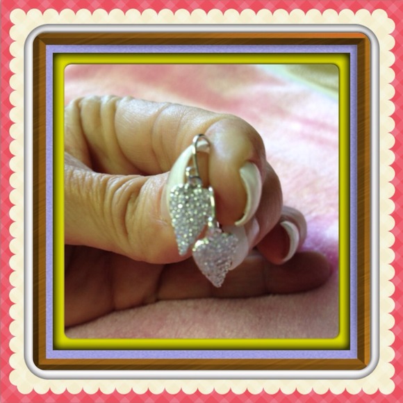 Pavè Heart Earrings
