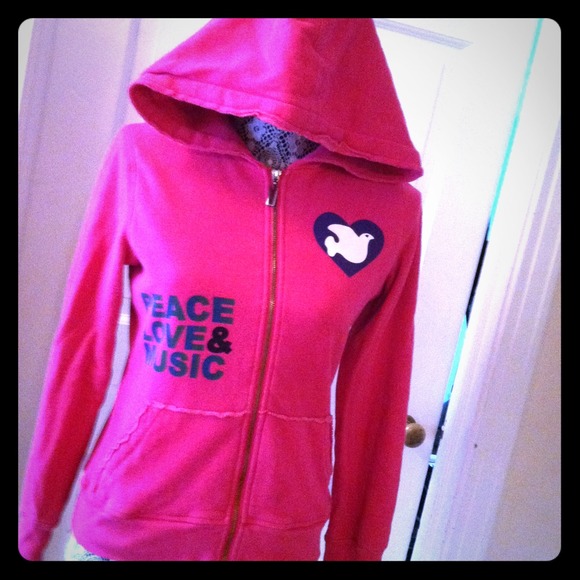 Pink peace love & music zip up hoodie!