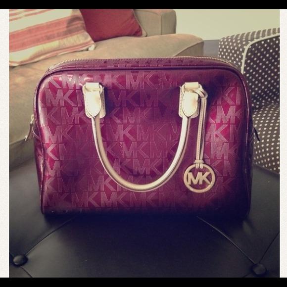 Red Michael kors