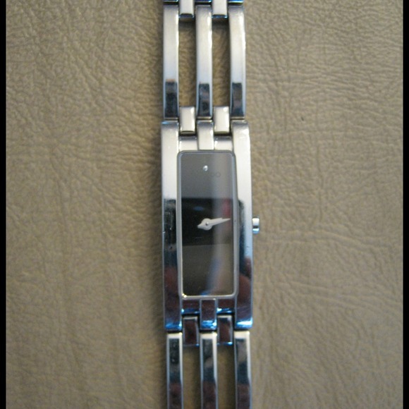 *SOLD!* MOVADO WOMEN'S WATCH SAPPHIRE CRYSTAL EXC - Picture 2 of 4