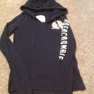 Abercrombie pull-over hoodie. Med.