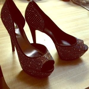 WILD size 11 blinged out pumps! :)