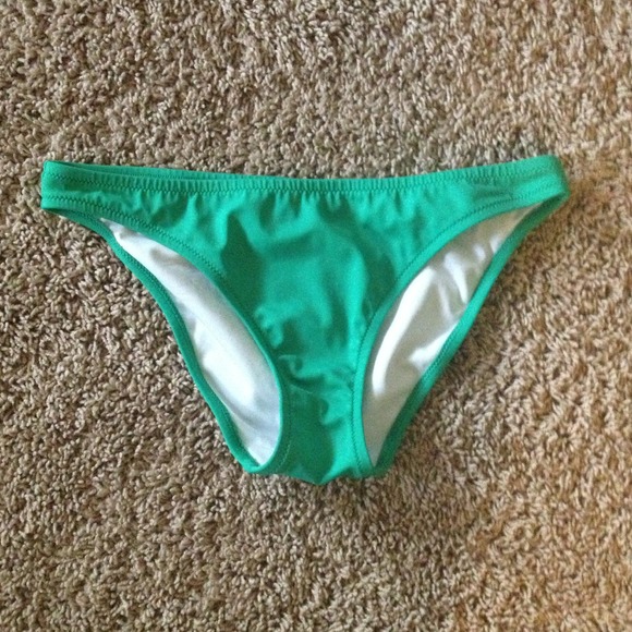 **NEW** Victoria Secret swimsuit bottom