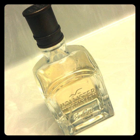 2.5 Ounce Hollister So Cal Perfume!