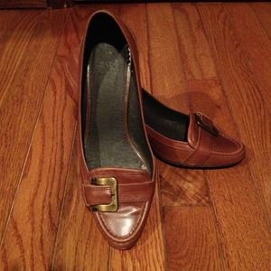 Zara brown loafer heels new never worn!!