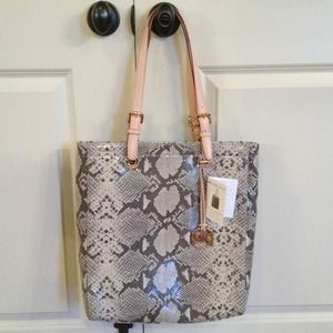 REDUCED! new! Michael Kors Tote