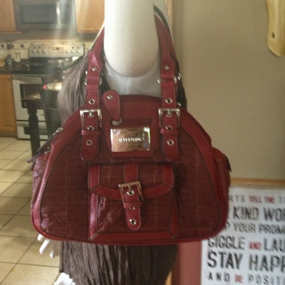 Valentino handbag----Reduced😱