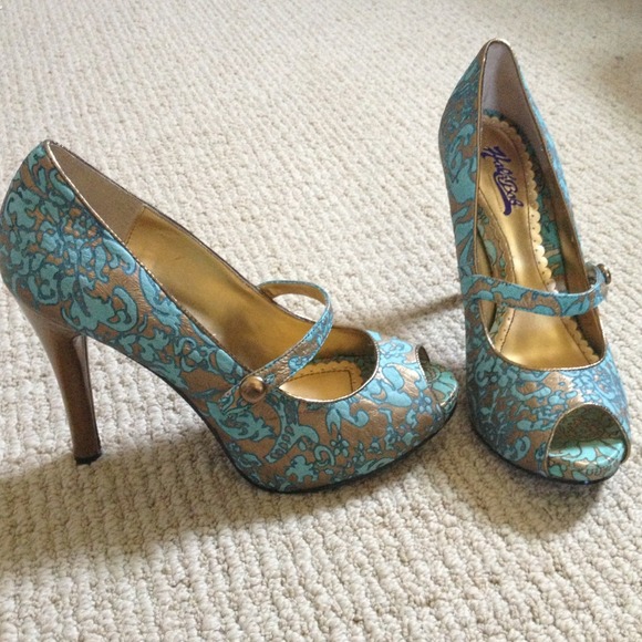 Hale Bob peep toes heels