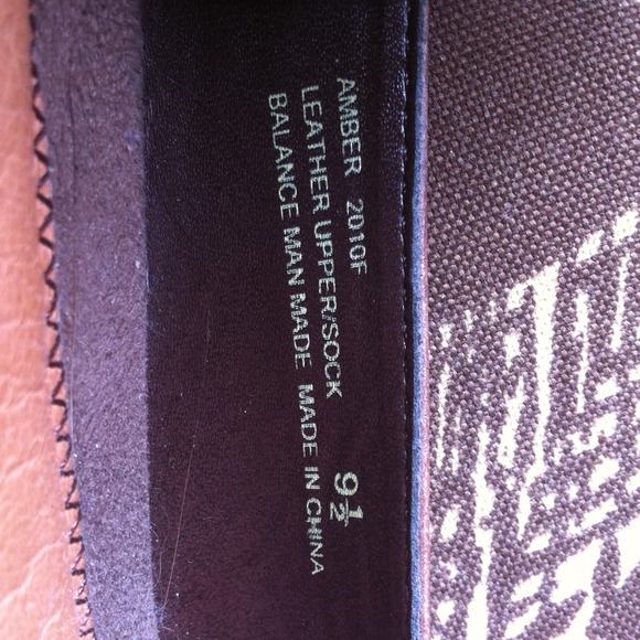 Sold in bundle. - Picture 2 of 4