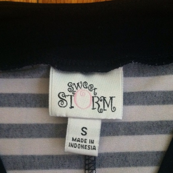 Cute summer dress! - Picture 2 of 2