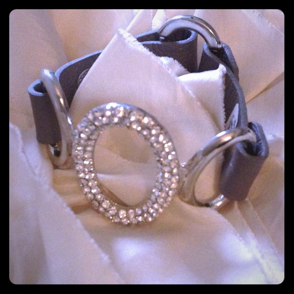 ✨BNWT✨ Gray Faux Leather Bracelet