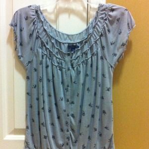 Short sleeved flower top