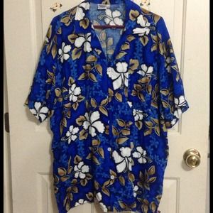 <SOLD> Mens Hawaiian Style shirts XXL