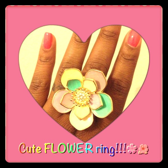🌻REDUCED🌺*Flower Ring*