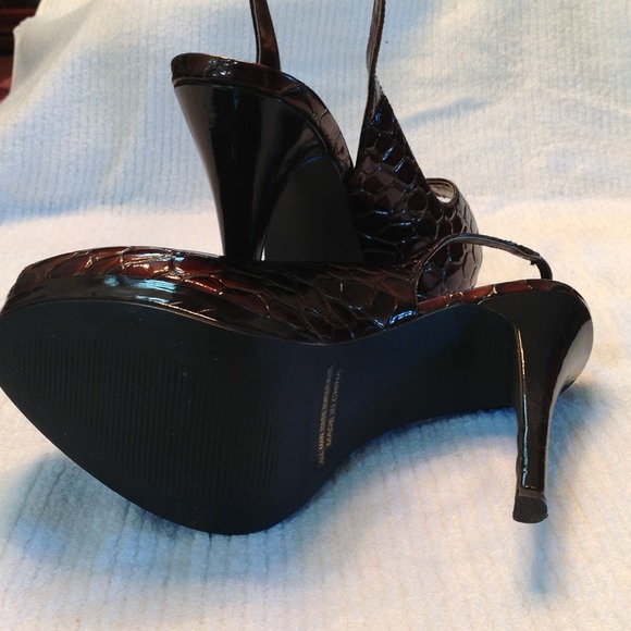 Heels for the that make an entrance. - Picture 3 of 4