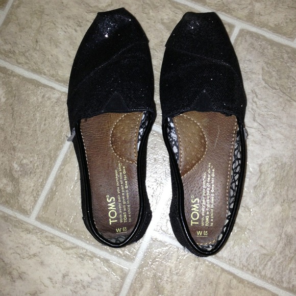 TRADED. 6.5 glitter Toms