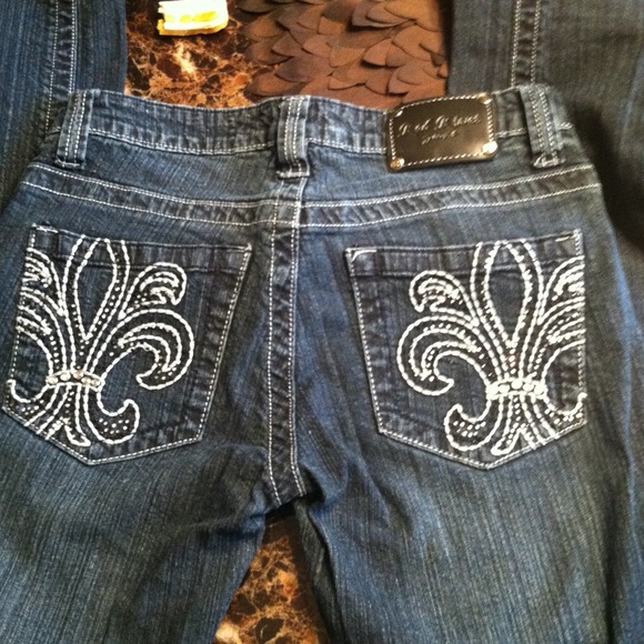 Fleur De Leis Skinny jeans (like Miss me)