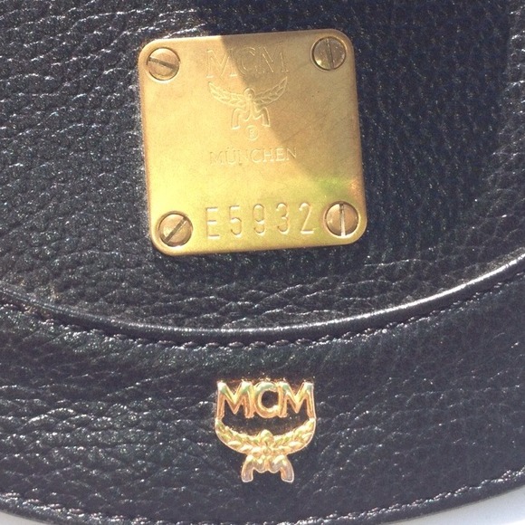 MCM black leather backpack - Picture 2 of 4