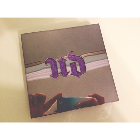 Urban Decay Other - (ON HOLD) Urban Decay 15th Anniversary Palette