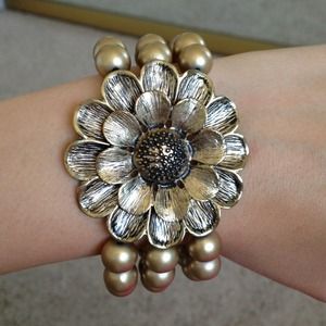 Gold color bracelet 🌼