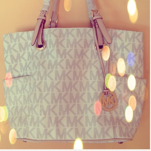 Gorgeous bundle!