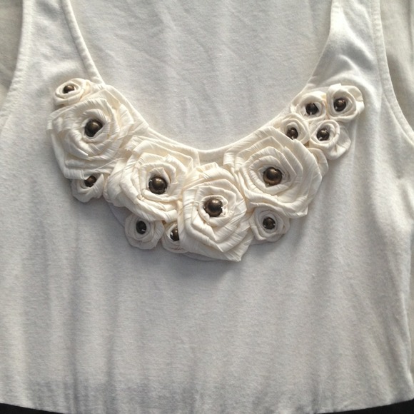 🚫SOLD🚫Cream & black Dress ! - Picture 2 of 2