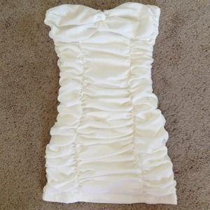 Scrunch white dress