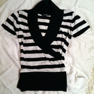Black and white striped sweater/shirt