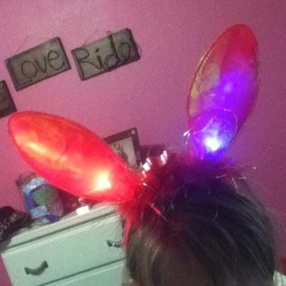 Light up bunny ears - Picture 3 of 4