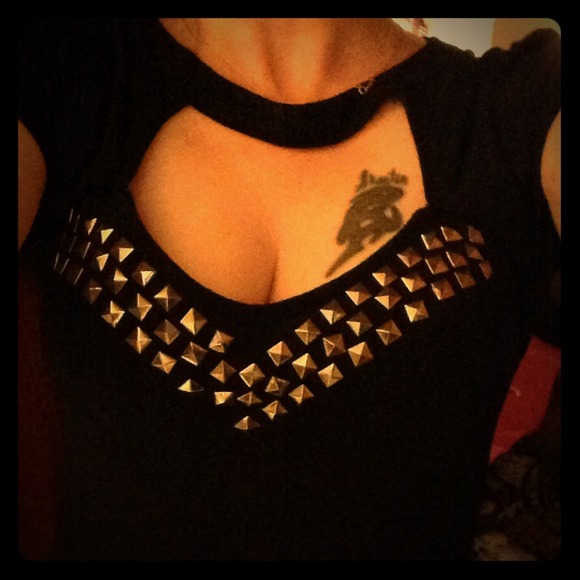 SOLD! 💋SEXY BLACK NIGHT ON THE TOWN SHIRT💋