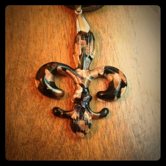 Traded to Tara--Glass Fleur De Lis Pendant
